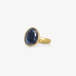 18k & blue sapphire sequin pebble ring, 2.17ct