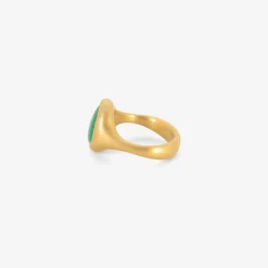 22k & colombian emerald pebble cast ring, 3.35ct