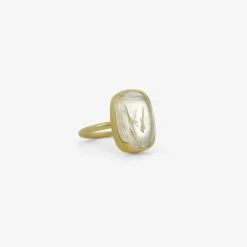 18k & cushion-shaped bamboo moonstone ring