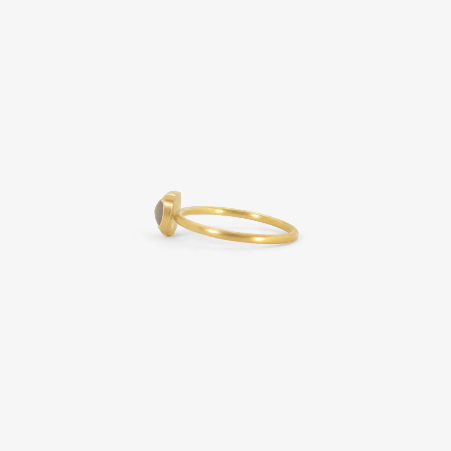 18k & cushion-shaped dark brown diamond ring, 1.04ct