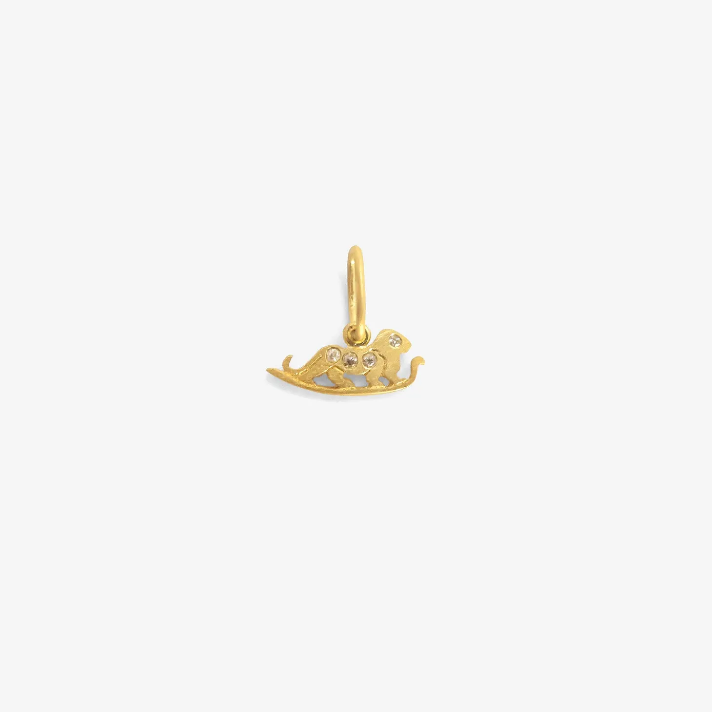 18k & diamond mini leo dendera zodiac pendant