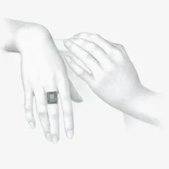 18k & emerald-cut deep blue aquamarine ring