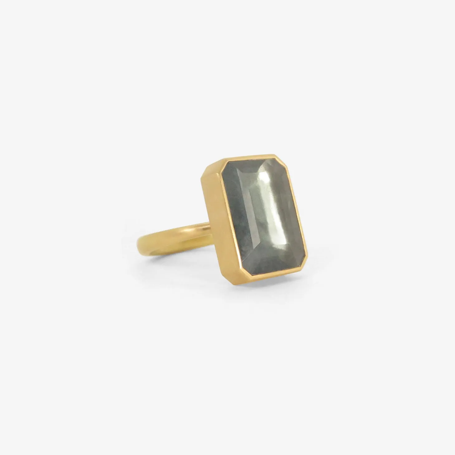 18k & emerald-cut moss aquamarine ring, 9.02ct