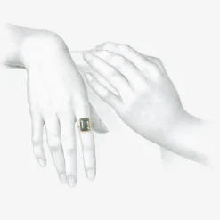 18k & emerald-cut moss aquamarine ring, 9.02ct