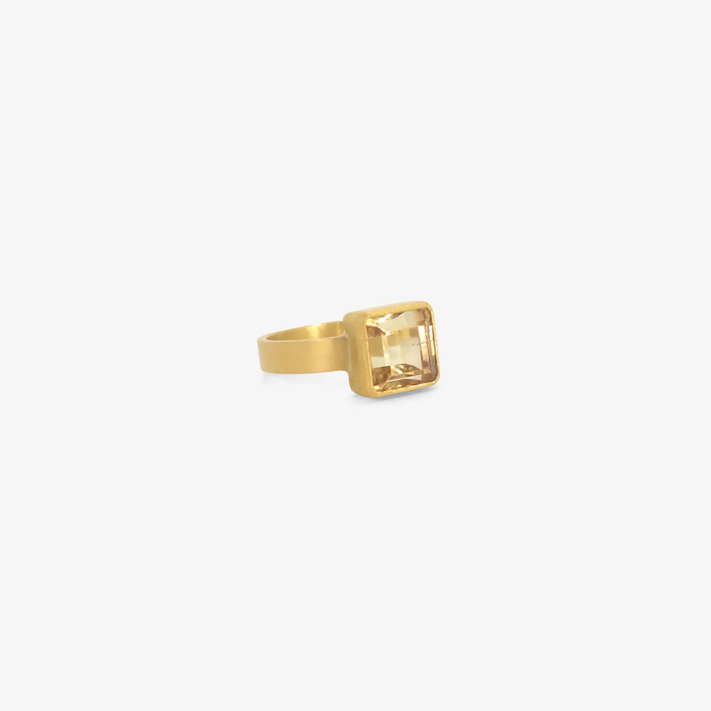 22k & faceted square peach tourmaline ring, 3ct