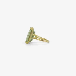 18k & large emerald-cut green beryl ring