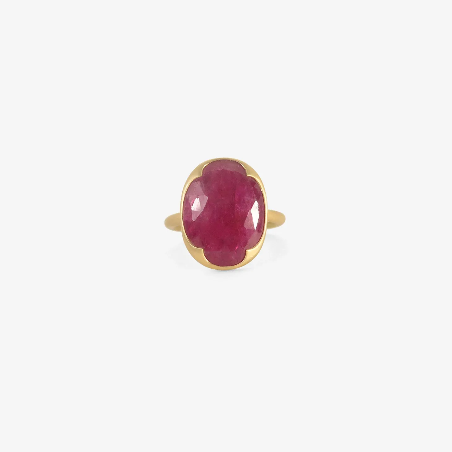 18k & large oval ruby ring, 6.22ct