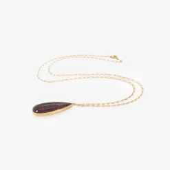 18k & long teardrop-shaped red tourmaline pendant, 15.12ct