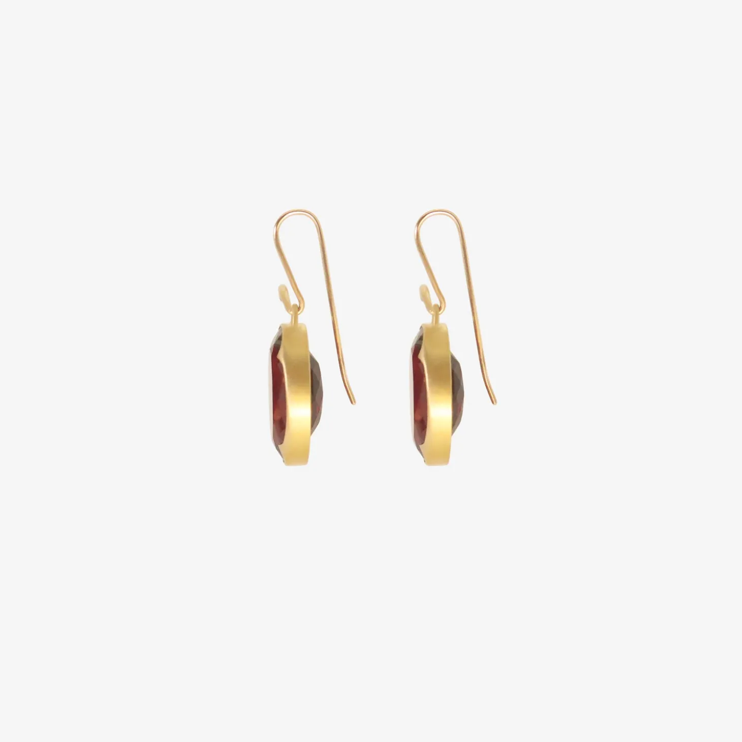 18k & oval almandine garnet earrings, 27ct
