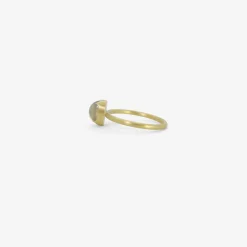 18k & oval cabochon diamond ring, 1.61ct