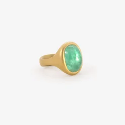 22k & oval emerald cast ring, 8.19ct