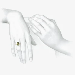 18k & oval faceted green sapphire ring, 3.2ct