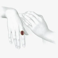 18k & oval hessonite garnet ring, 21.38ct