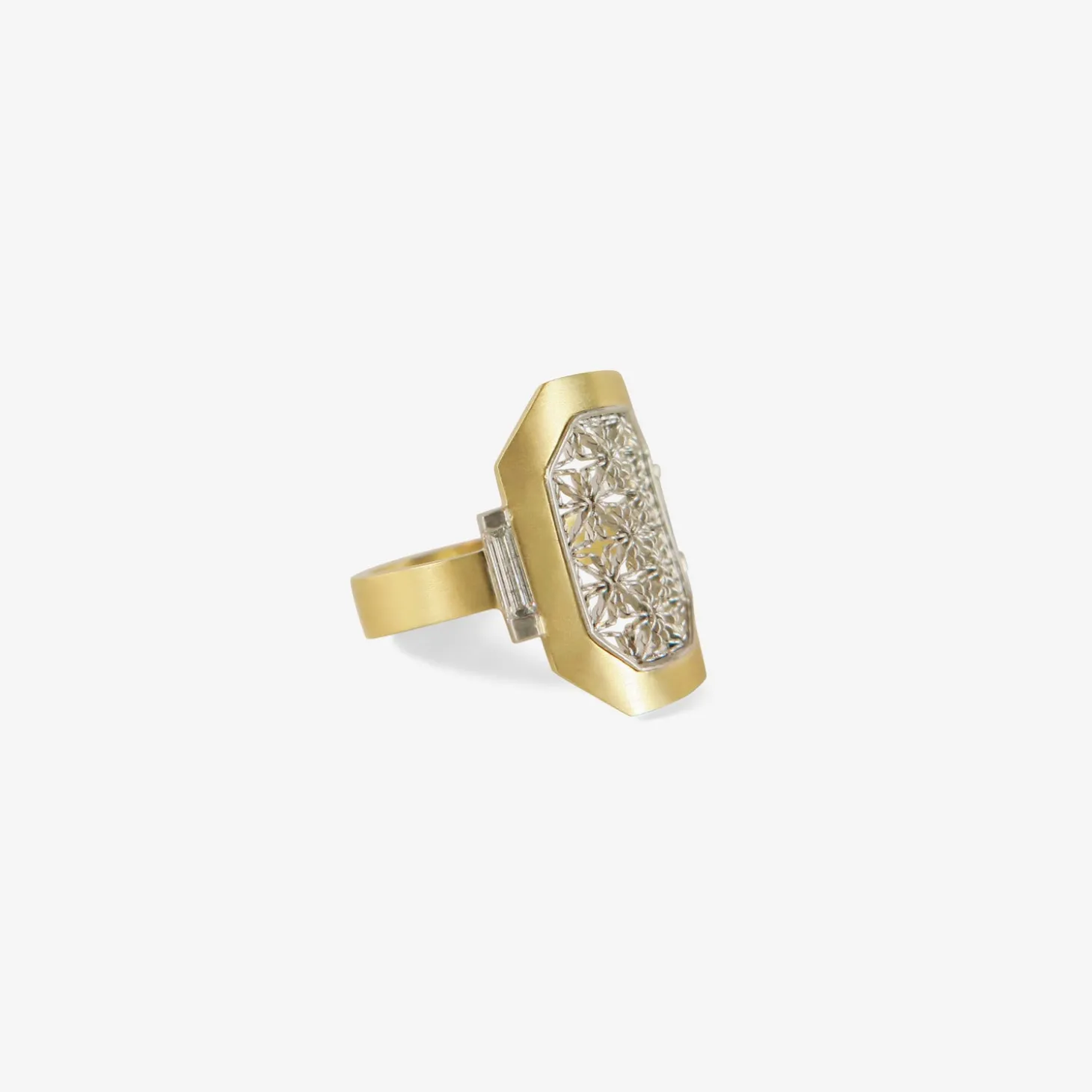 18k & platinum wide ring with diamonds