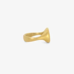 22k & ruby pebble cast ring, 3.57ct
