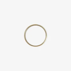 18k comfort band with platinum interior