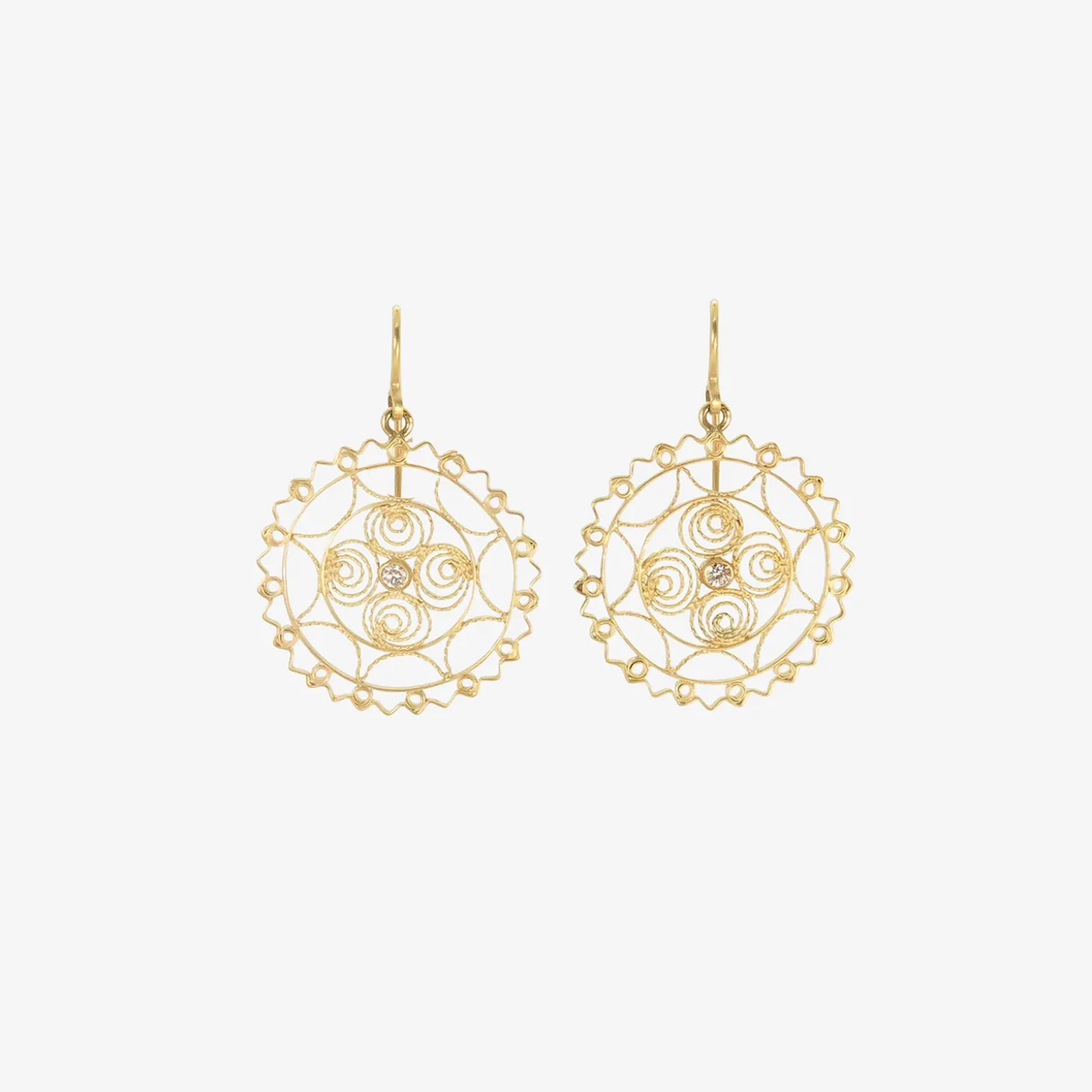 18k lacy earrings with diamonds