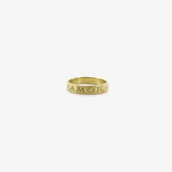 18k latin inscription band – “omnia vincit amor” – love conquers all