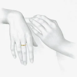 18k latin inscription band ‘amicitia’ – friendship
