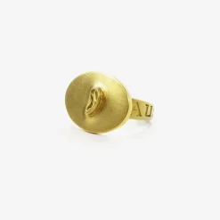 18k love token ring – “auscultare” – to listen