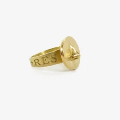 18k love token ring – “in medias res” – into the midst, size 7 1/4