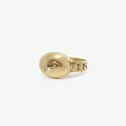 10k love token ring small eye – ‘invigilare’ – to watch over, size 6
