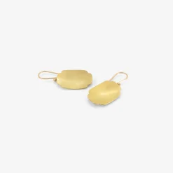 18k medium rectangular hammered scallop earring