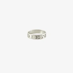 18k white gold latin inscription band – ‘carpe diem’ – seize the day