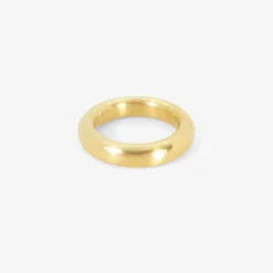 18k yellow gold stout band, size 6 3/4