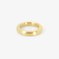 18k yellow gold stout band, size 6 3/4