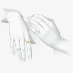 18k yellow gold stout band, size 6 3/4